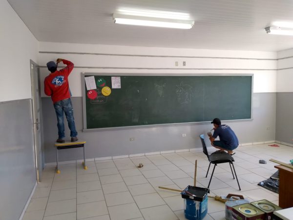 Restauração em salas de Aulas